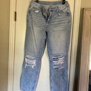 American Eagle Destroyed Mom Jeans light wash